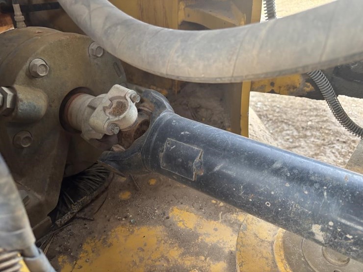 2005-deere-624j-image-27