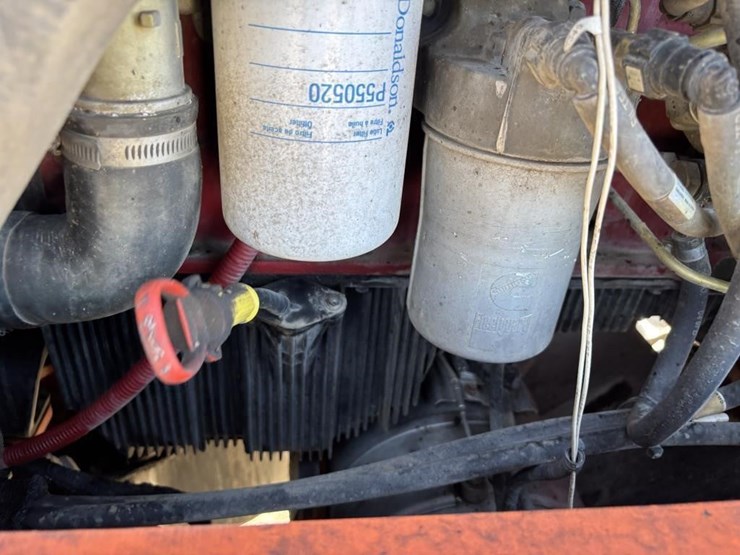 2016-jlg-8042-image-49