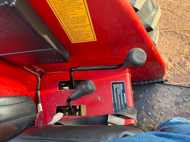 1985-case-ih-2250-image-49