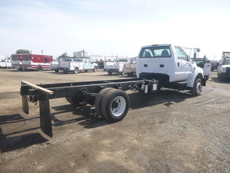 2012-ford-f650-image-3