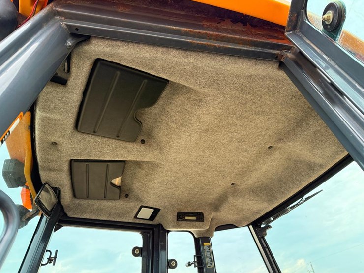 john-deere-410-image-40