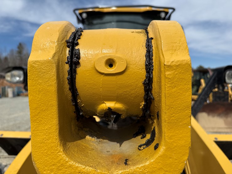 caterpillar-972-image-18