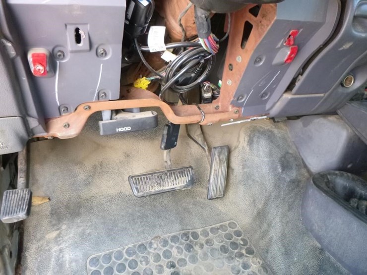 1999-dodge-ram-3500-image-12