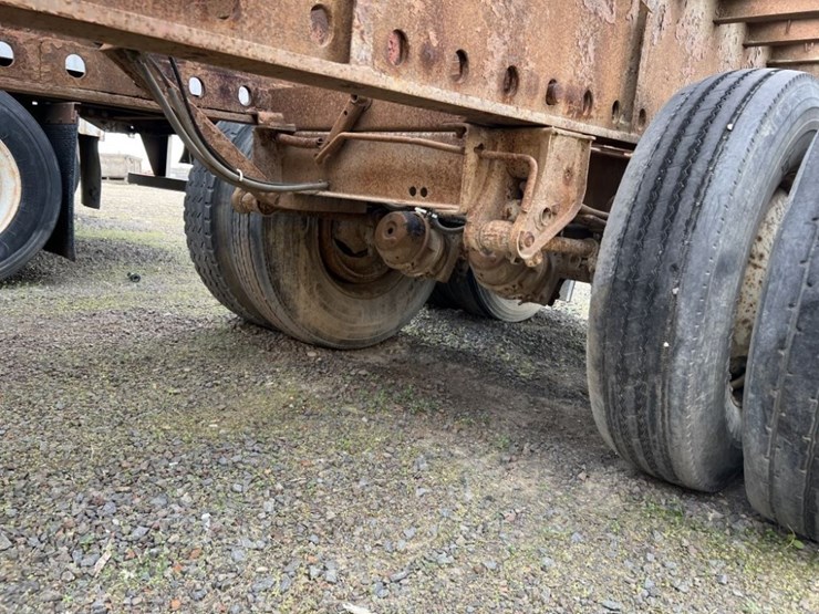 1985-utility-flatbed-image-16