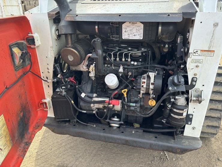 2017-bobcat-t650-image-35