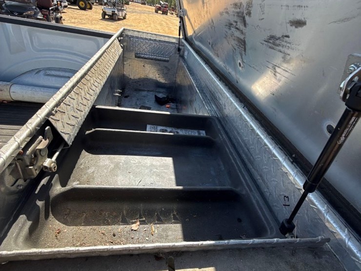 2018-ford-f150-xl-image-6