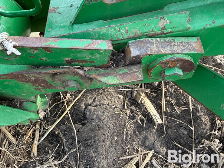 john-deere-275-image-13