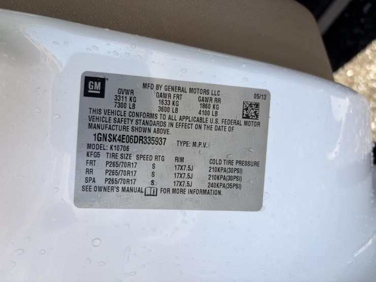 2013-chevrolet-tahoe-image-22