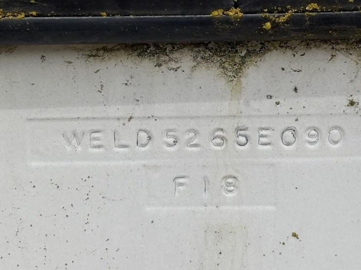 1990-unknown-trailer-image-21