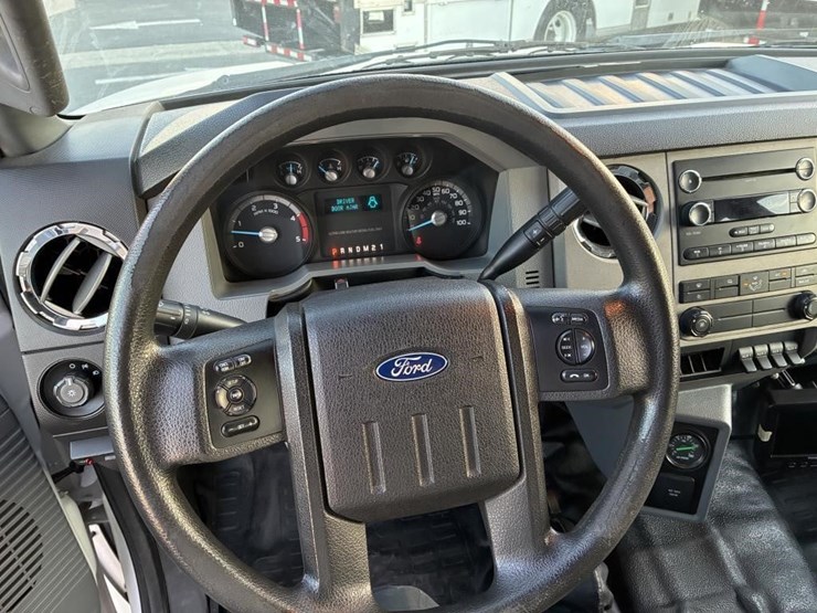 2016-ford-f650-xlt-image-18
