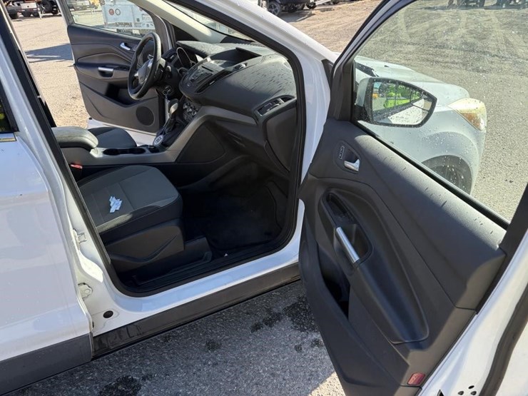 2014-ford-escape-image-9