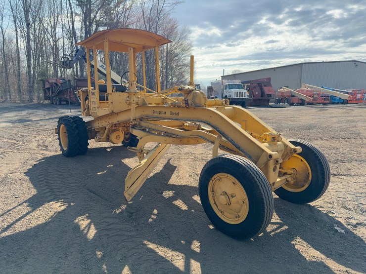 caterpillar-12-image-7