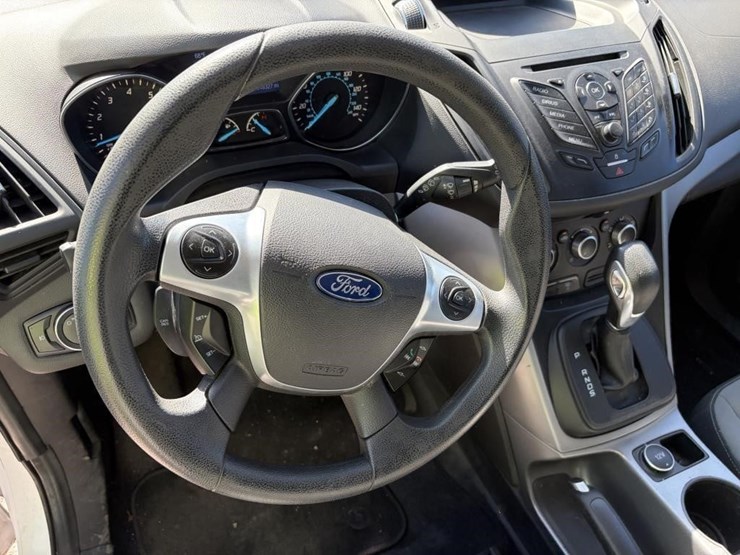 2014-ford-escape-se-image-14