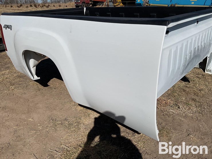 2013-gmc-3500-image-17