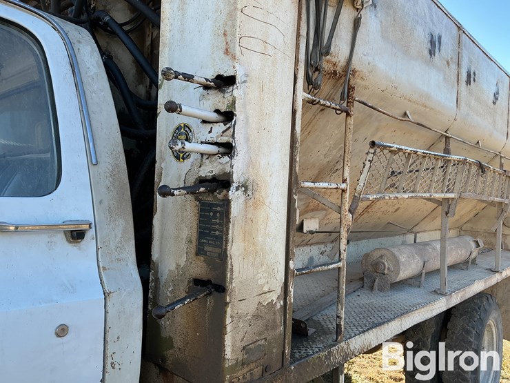 1975-chevrolet-c60-image-17