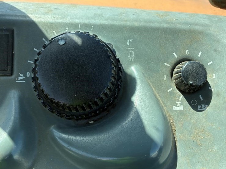 1998-case-cx80-image-26