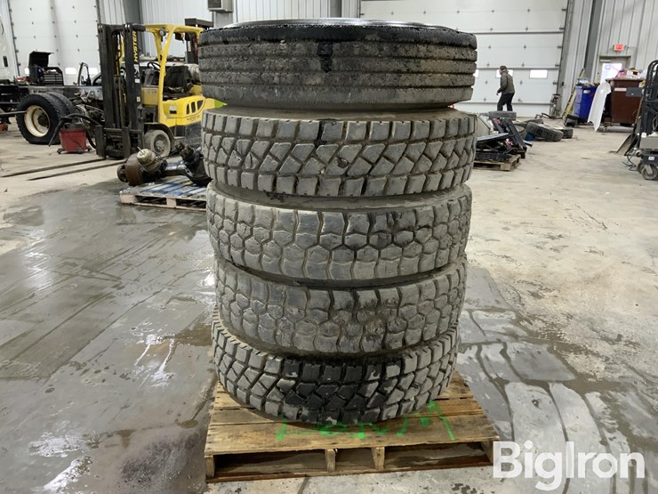 massey-ferguson-730-image-5