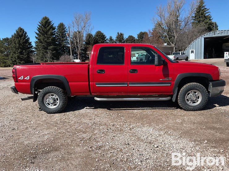 2004-chevrolet-silverado-2500-image-4