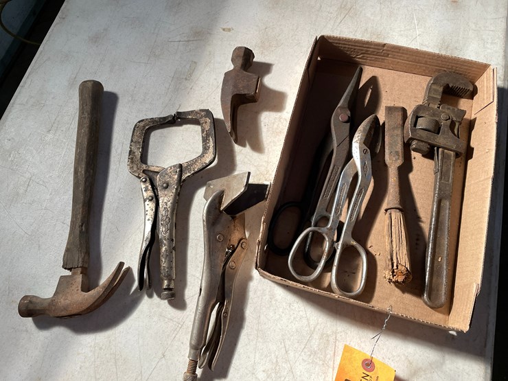 #2509-•-welding-clamps-and-vintage-tools-image-5
