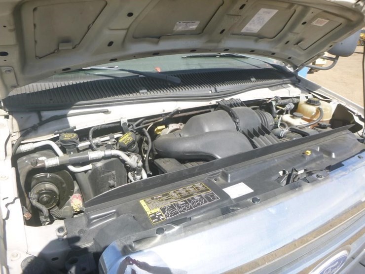 2014-ford-e450-image-10