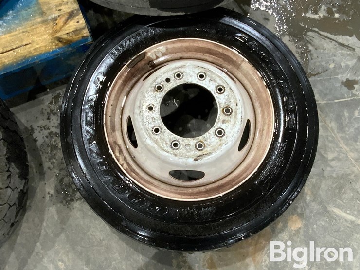 massey-ferguson-730-image-17