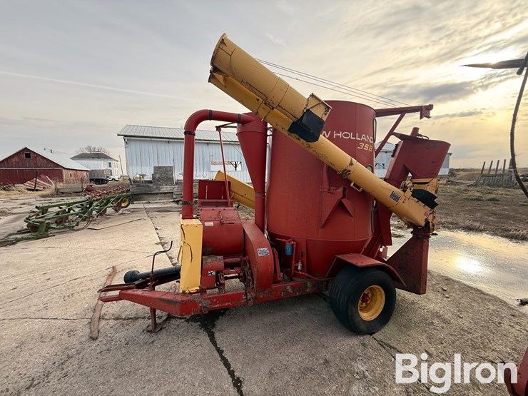 new-holland-358-image-8