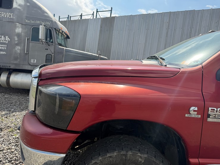 2008-dodge-2500-image-25