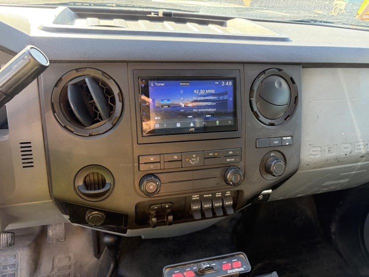 2016-ford-f550-image-14