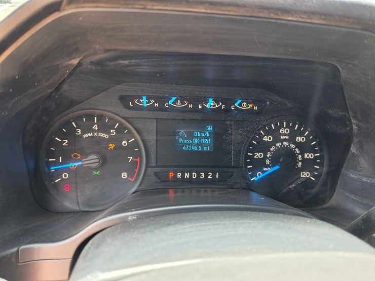 2016-ford-f150-xl-image-13