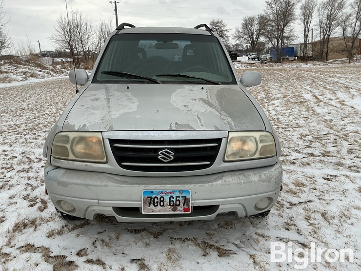 2002-suzuki-grand-vitara-image-2