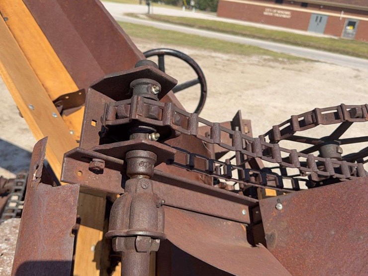 1926-john-deere-corn-picker-image-13