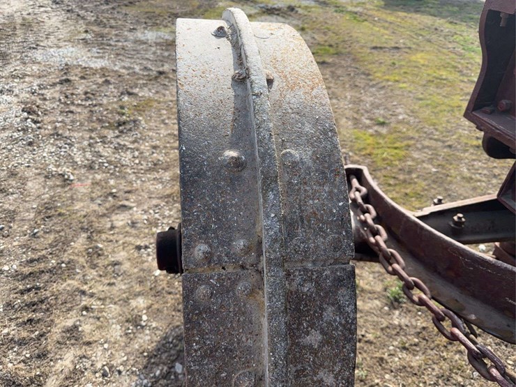 25hp-international-type-d-titan-image-10