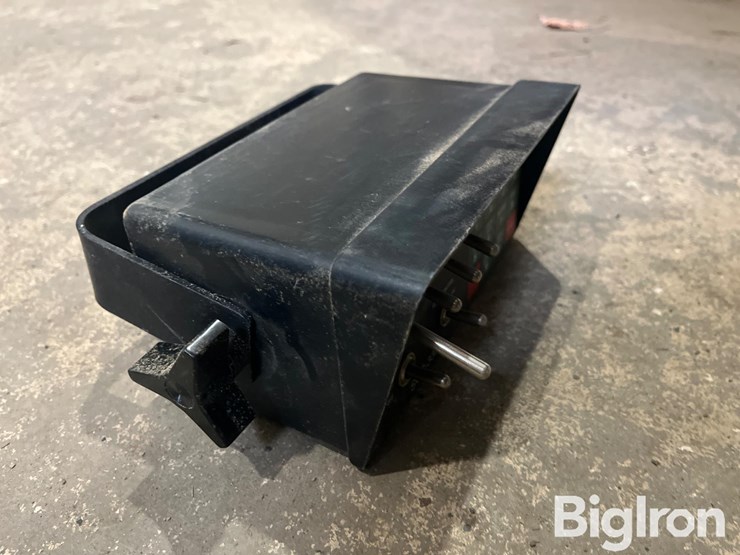 raven-scs-330-sprayer-control-image-3