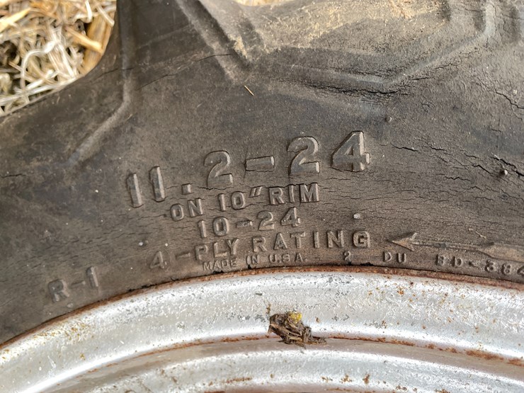 #108-•-mccormick-farmall-b-gas-tractor-image-31