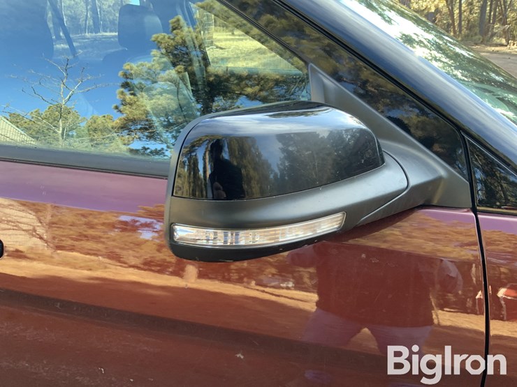 2016-ford-explorer-image-11