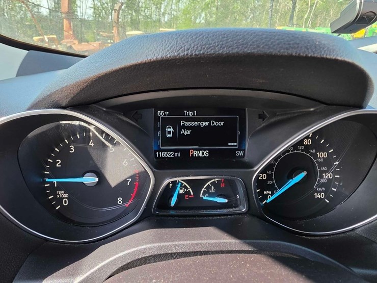 2019-ford-escape-image-13