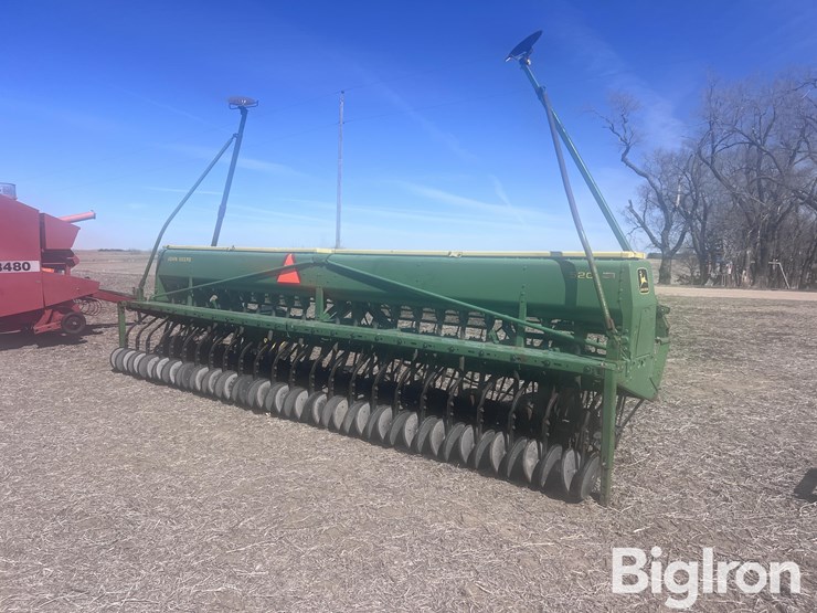 john-deere-520-image-5