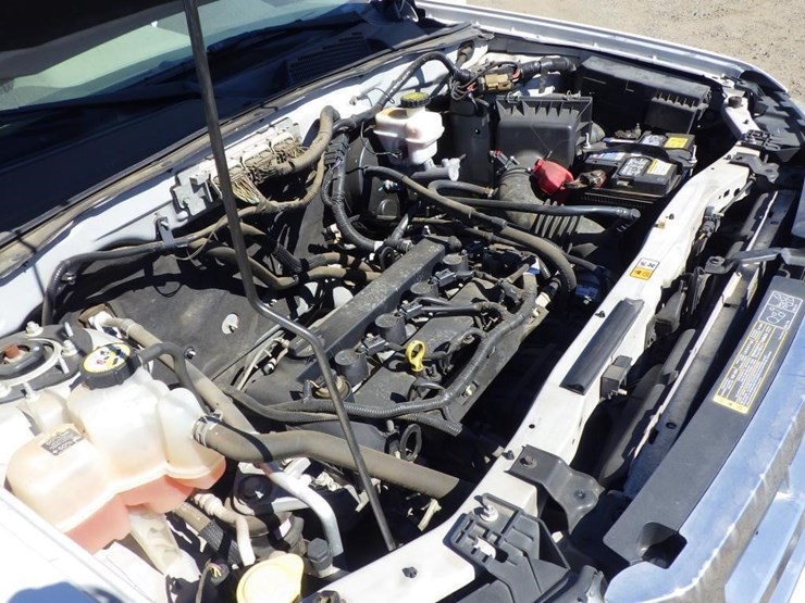 2012-ford-escape-image-11