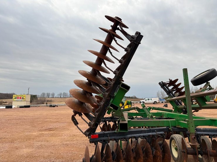 john-deere-630-image-32