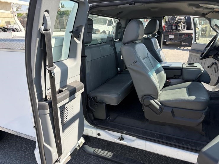 2015-ford-f550-sd-image-10