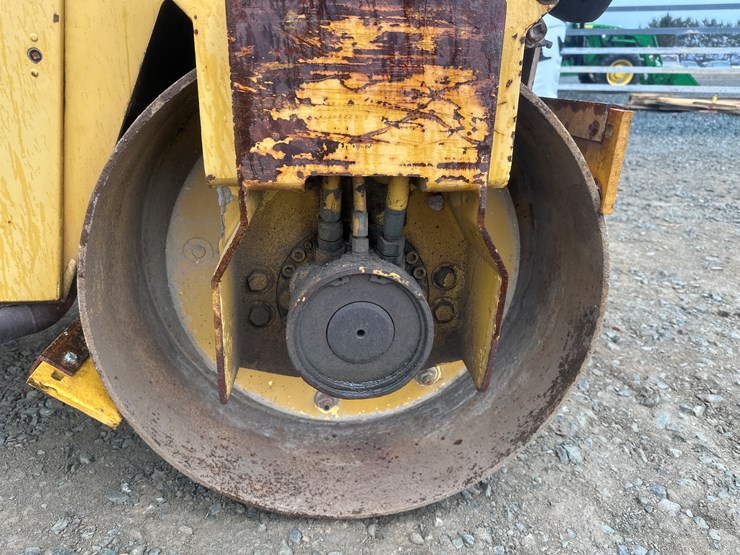 massey-ferguson-8-image-34