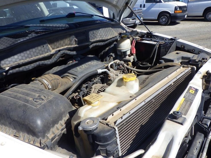 2005-dodge-ram-2500-image-11