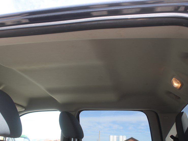 2015-dodge-3500-image-38