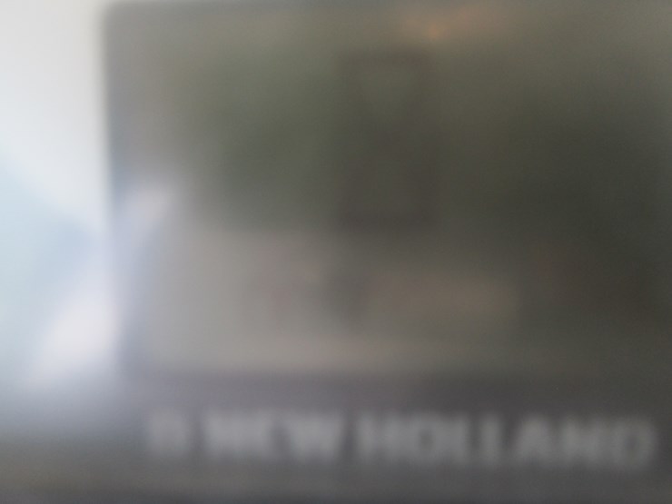 new-holland-b95b-image-48