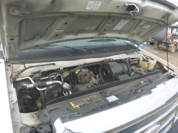 2014-ford-e450-image-11