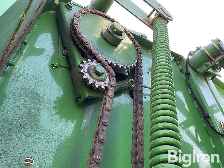 john-deere-566-image-12