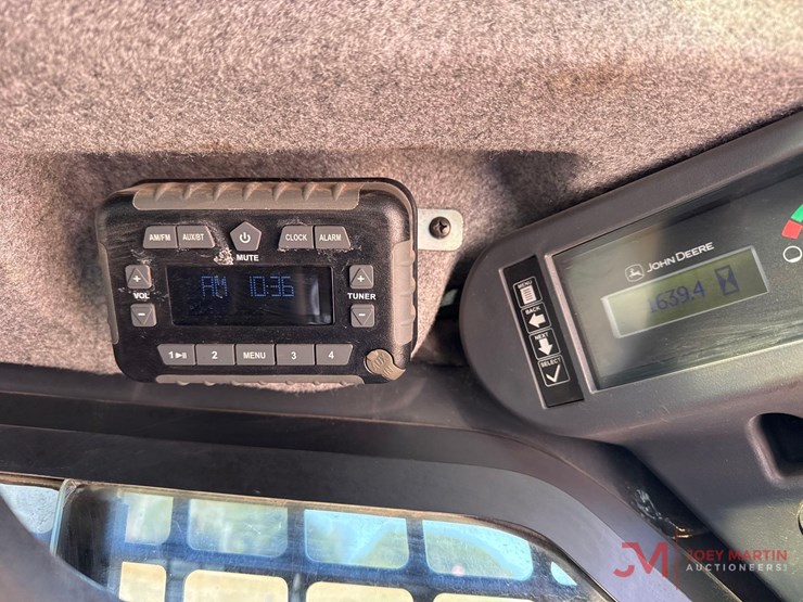 2023-deere-317g-image-20