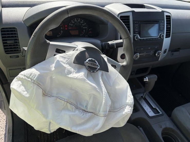 2018-nissan-frontier-image-15