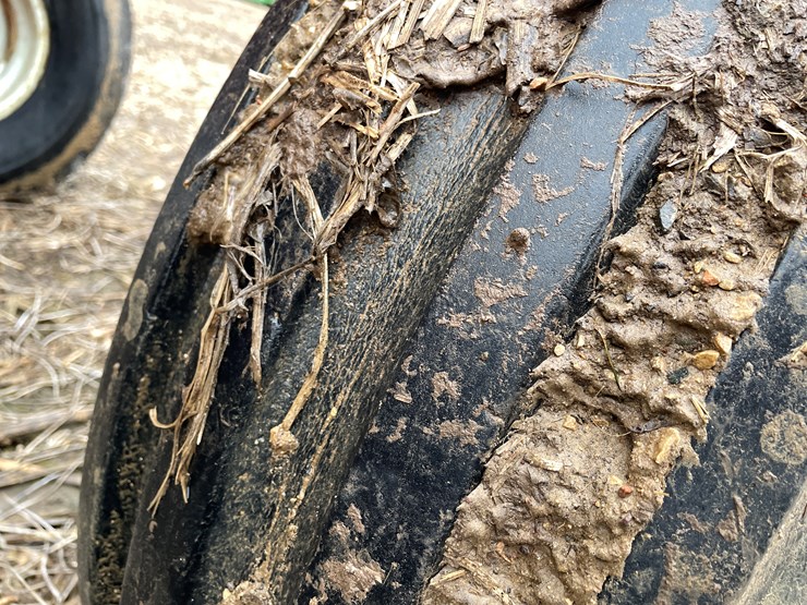 #105-•-case-1030-comfort-king-diesel-tractor-with-duals-image-46