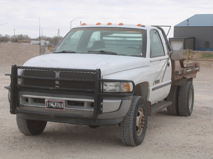 1999-dodge-3500-image-12